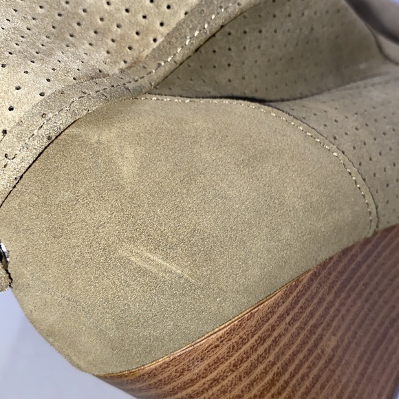 Cushion Walk Woman's Genuine Suede Perforated Heeled Boots Olive Green Size 9 - Picture 9 of 16